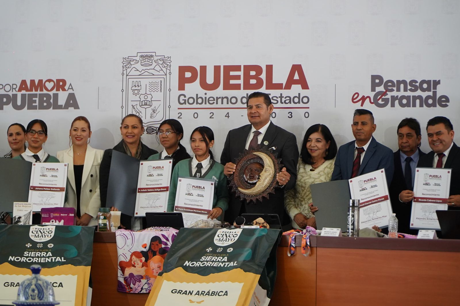 Alumnos de CECyTE Puebla irán a ferias mundiales