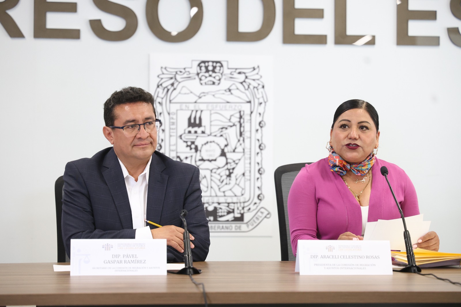 Puebla fortalece apoyo a migrantes poblanos