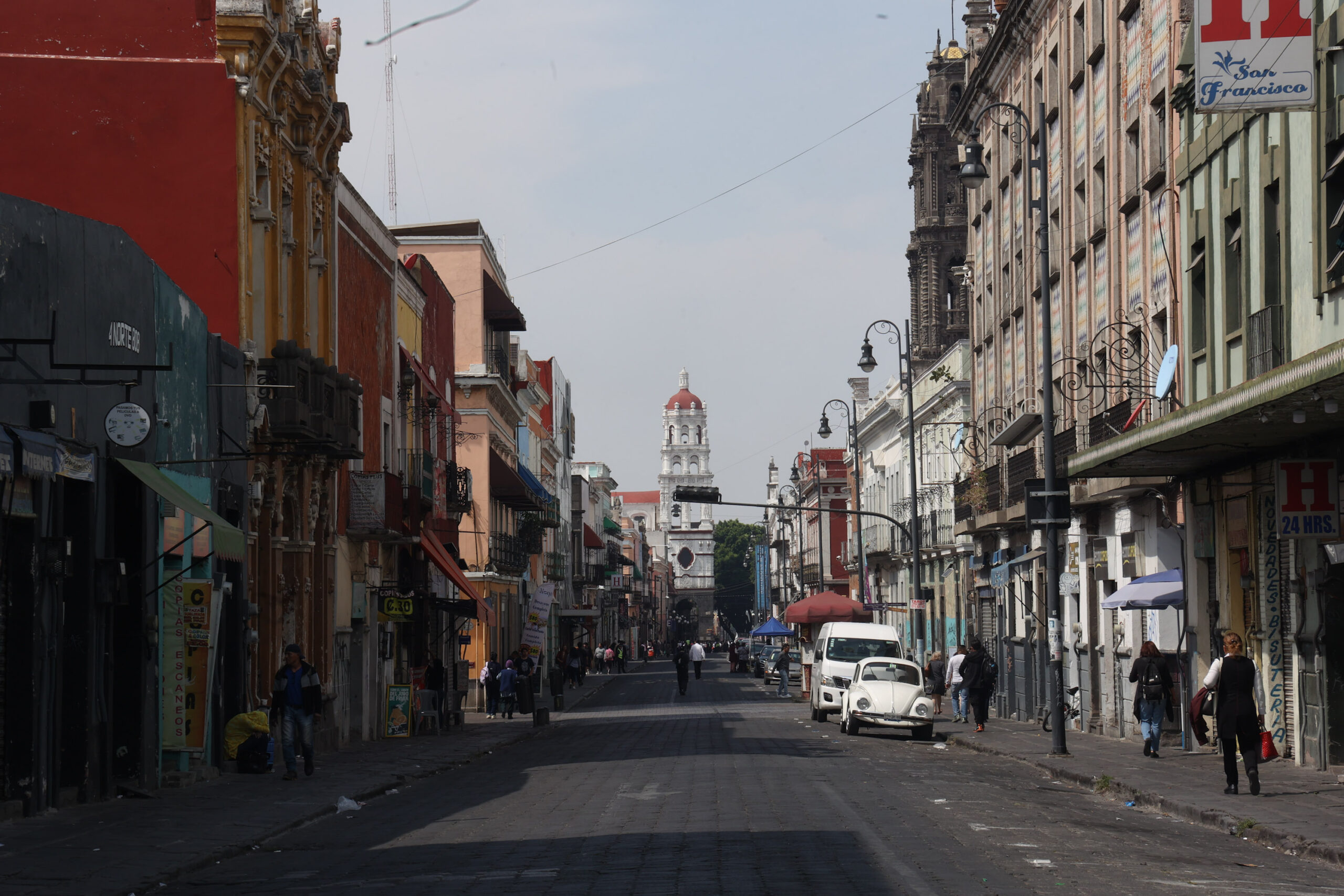 Silencio en la procesión Puebla estrena espacio incluyente
