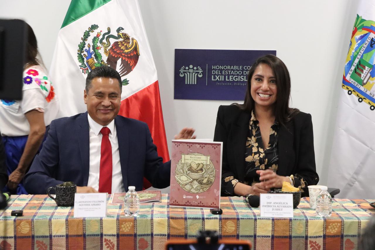 Congreso presenta recetario “Sabores de Mujeres de Coronango”_foto2