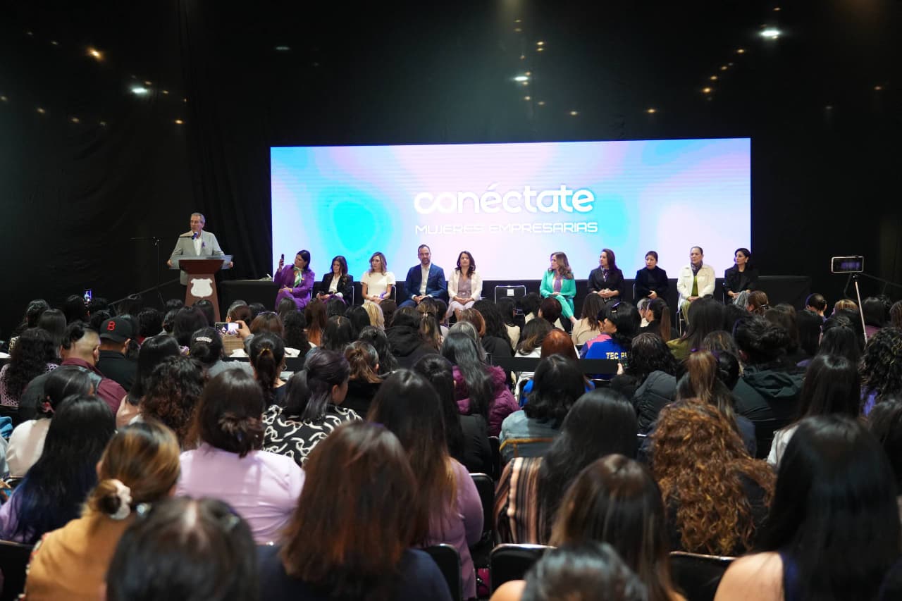 Pepe Chedraui impulsa desarrollo económico de mujeres en Puebla reunión