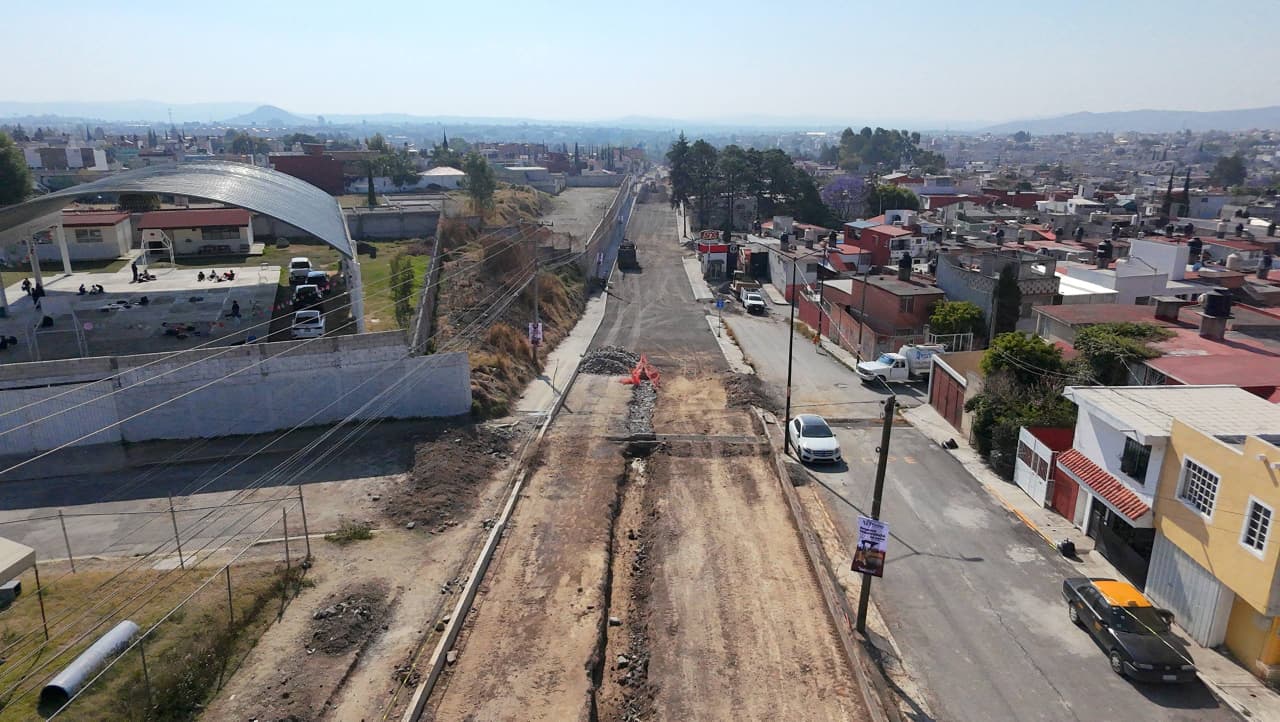 Pepe Chedraui supervisa obra vial en Camino Viejo a Balcones calle