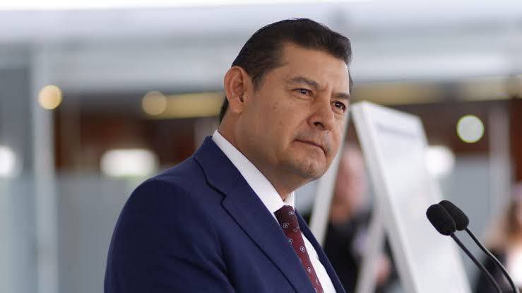 Armenta abre diálogo ambiental por Cablebús