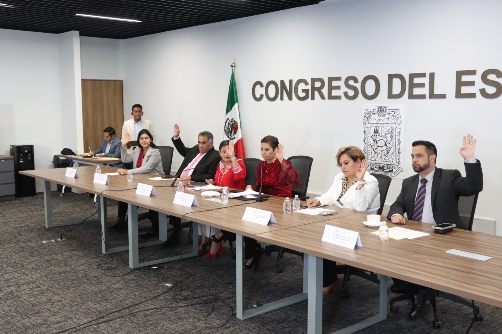 Aprueban en comisión del Congreso trasladar Bienestar Animal al Sistema Estatal DIF