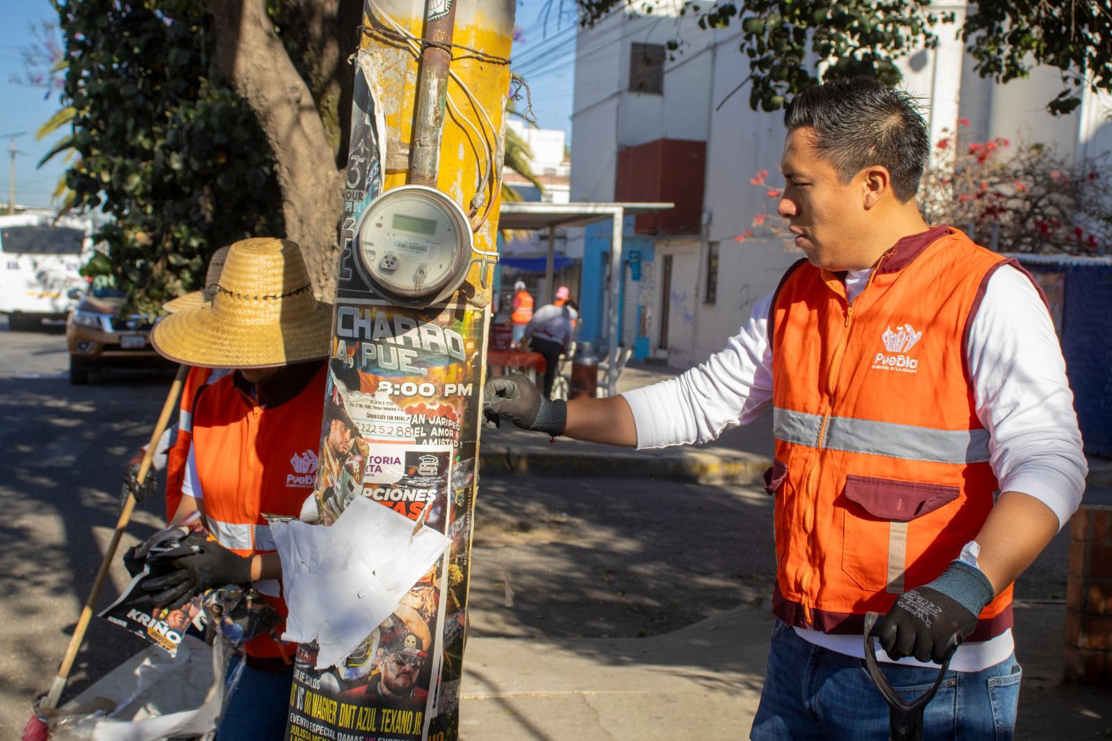 Faena comunitaria en Villa Frontera
