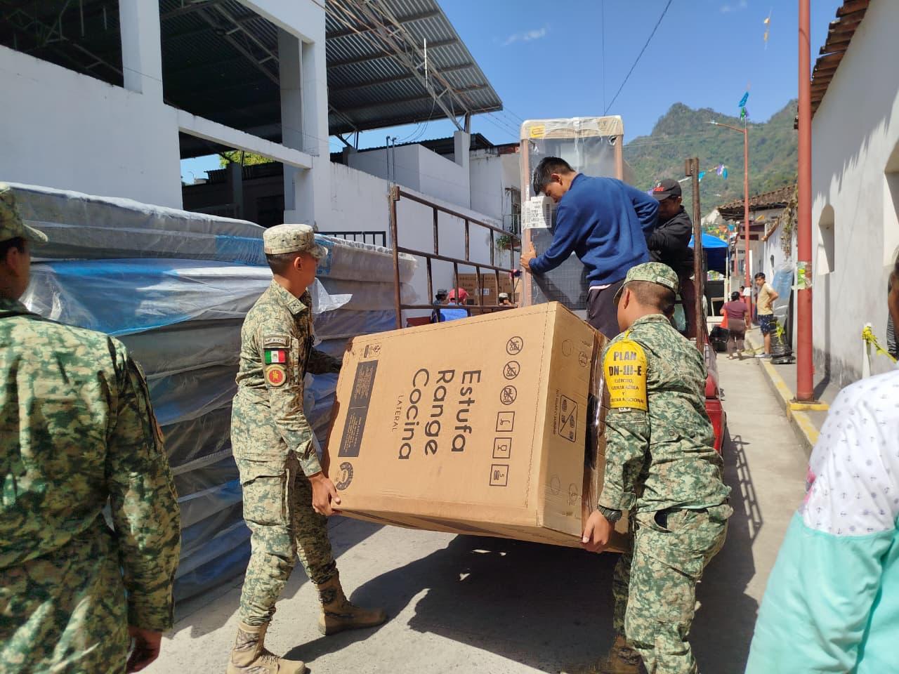 Puebla recibe apoyos tras daños por Tormenta Jerry