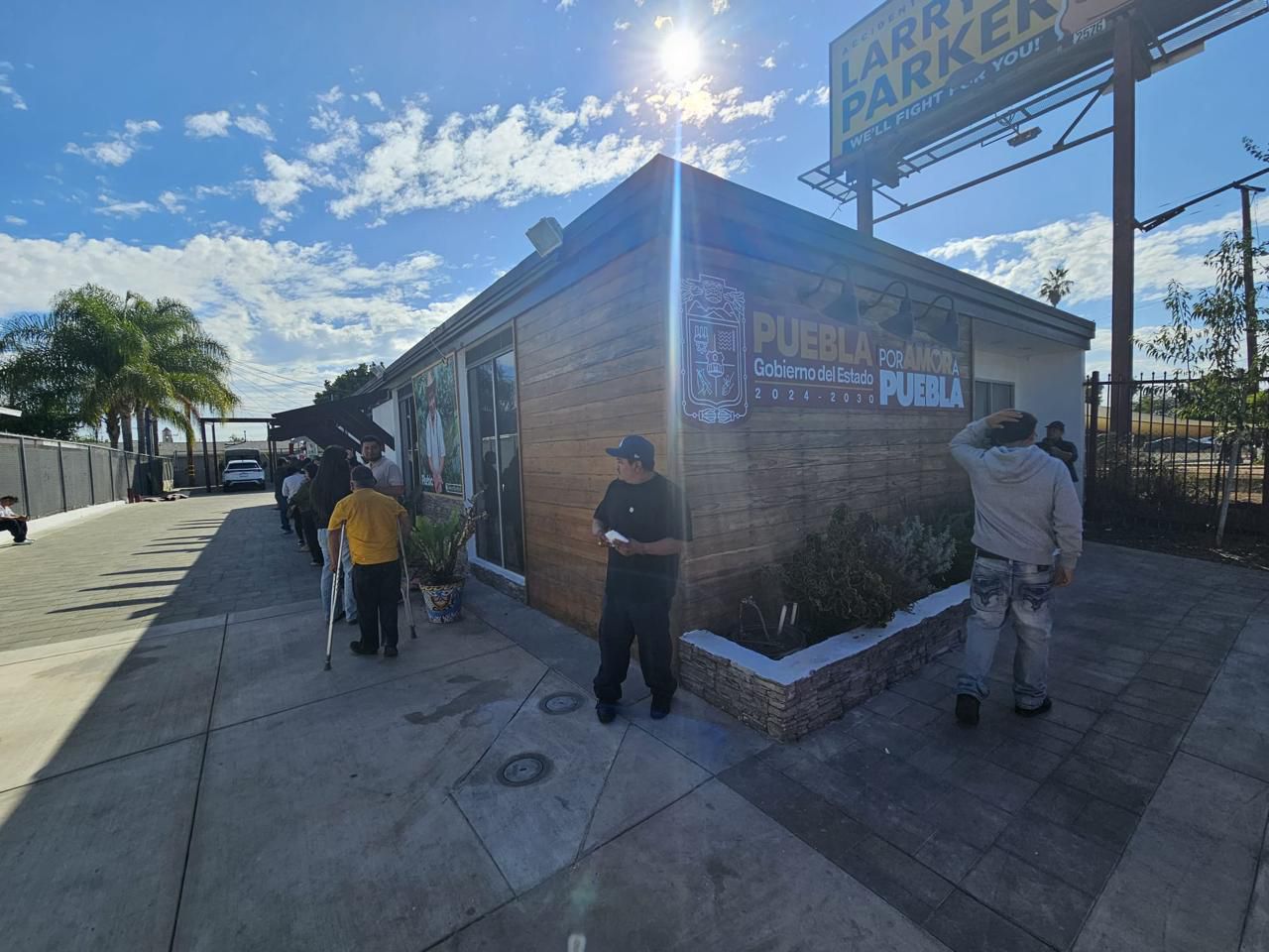 Puebla amplía apoyo a migrantes con nuevas oficinas en Madrid y Houston