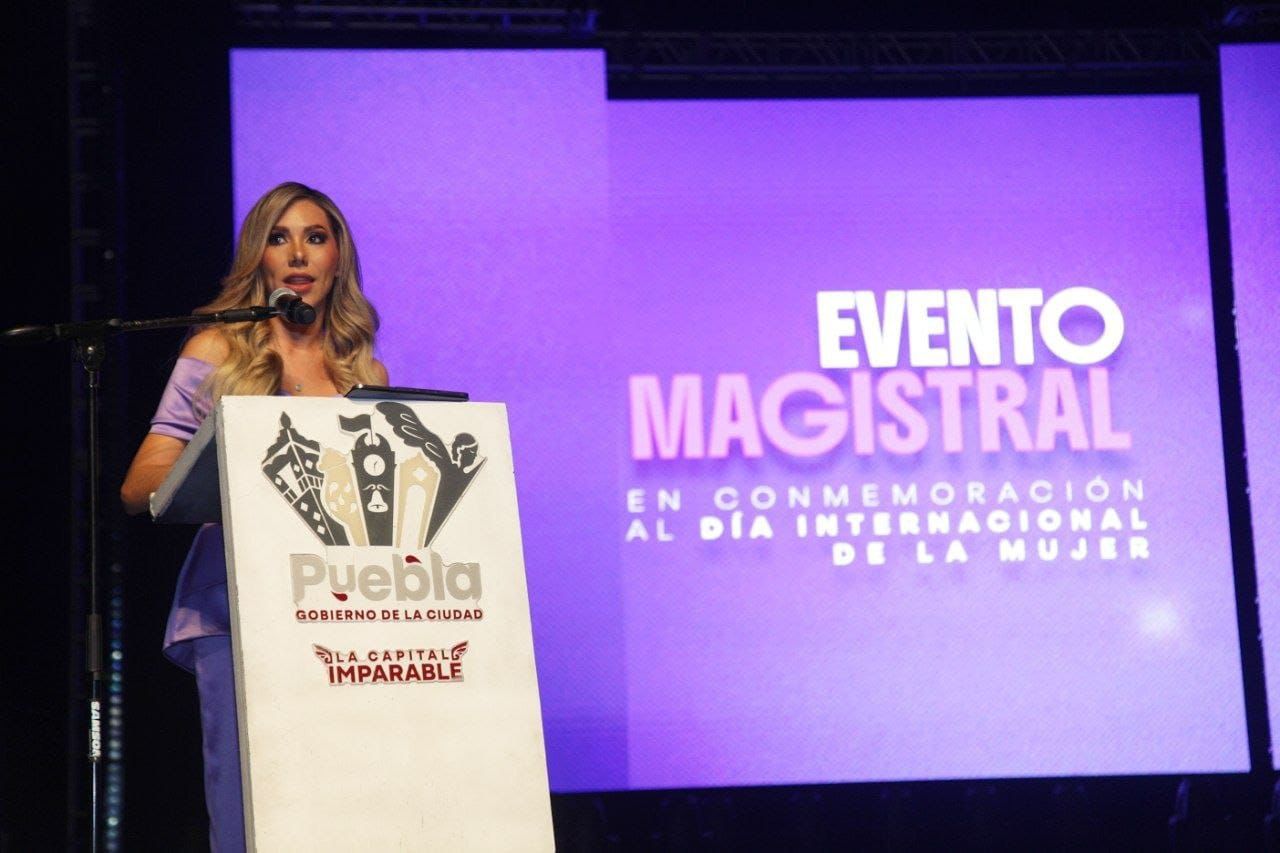 Encuentro fortalece liderazgo de mujeres poblanas