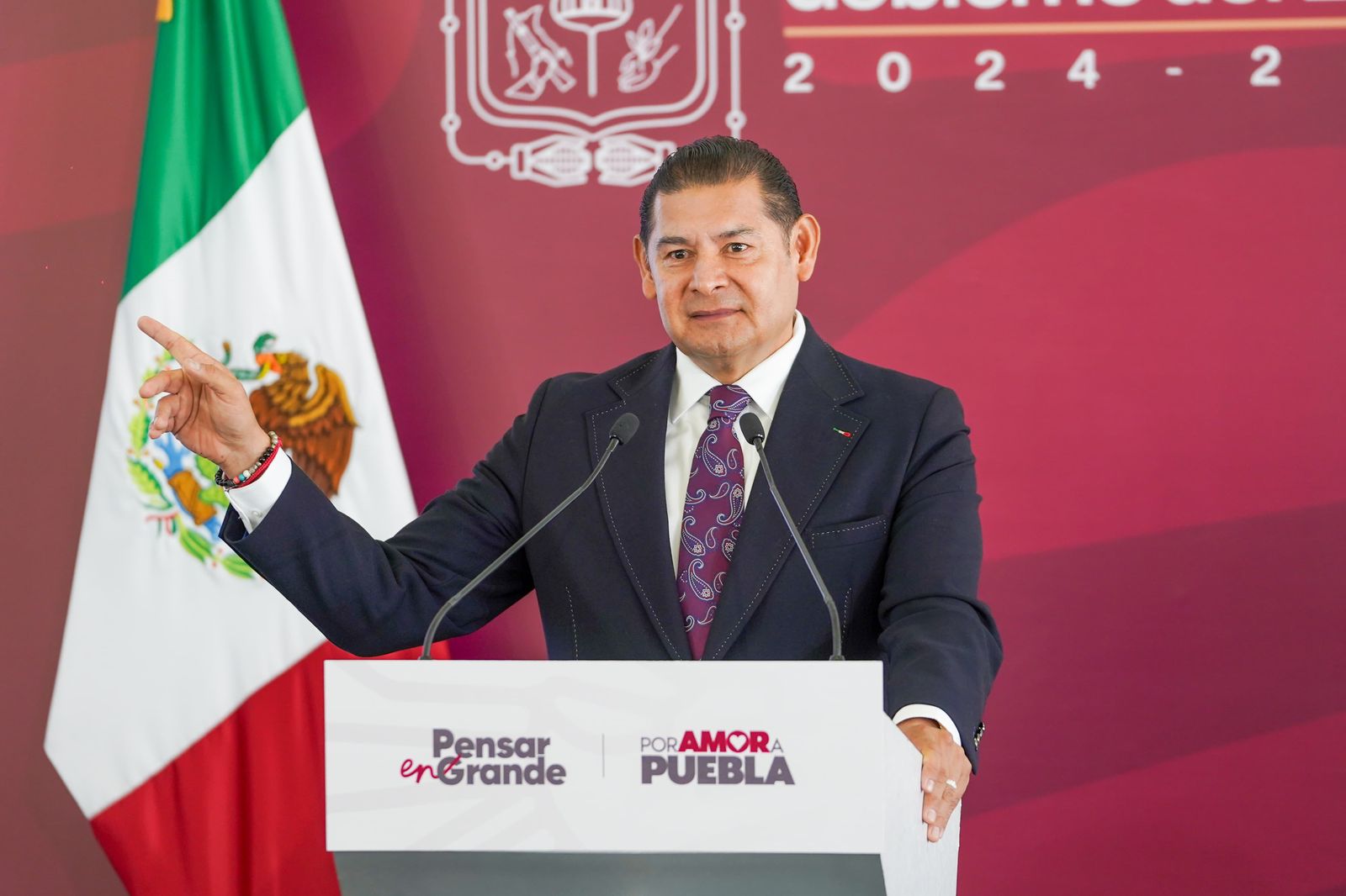 Avanzan megaobras en Puebla con inversión millonaria