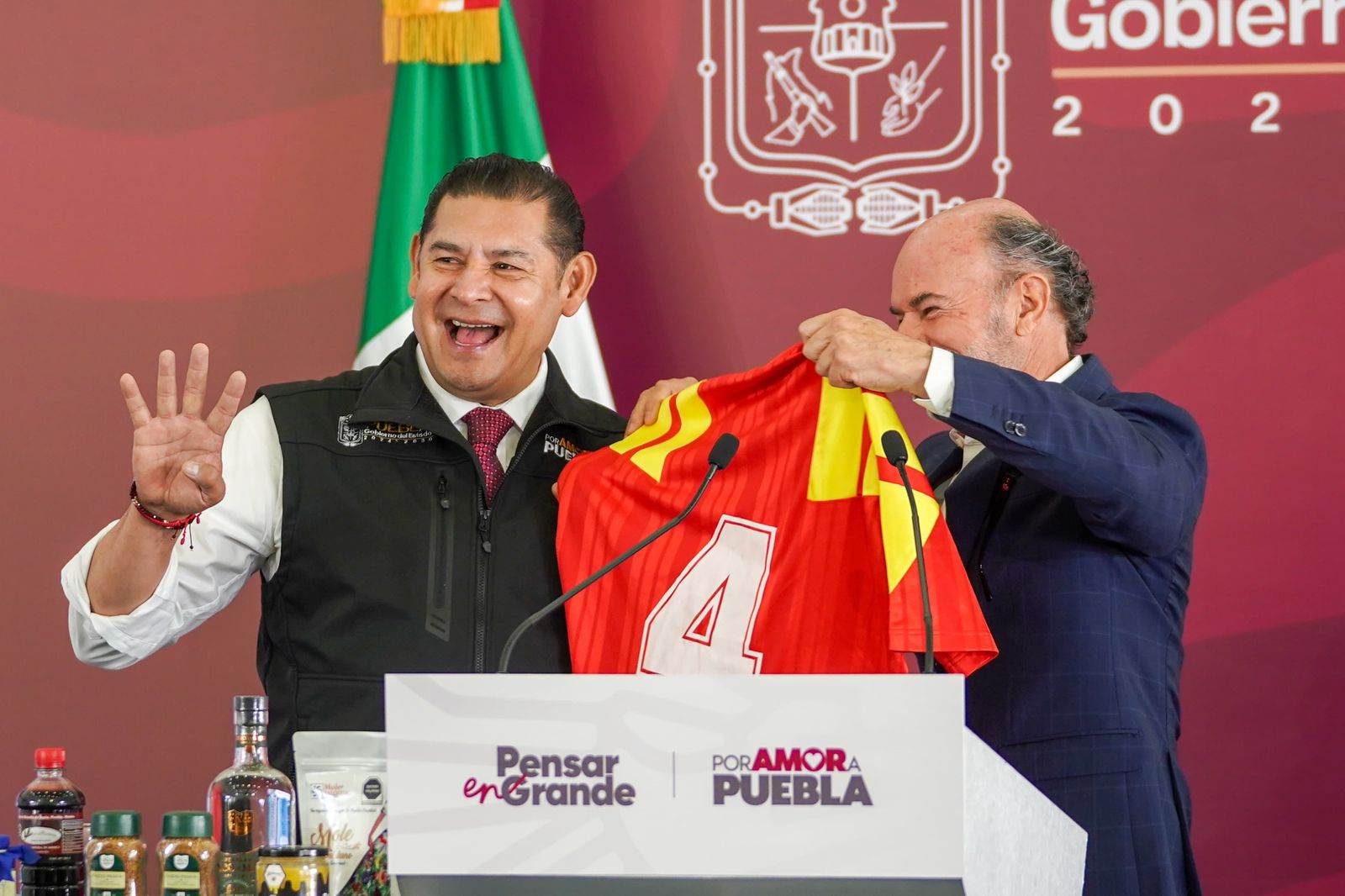 Boletos y horarios listos para partidos de selección en Puebla