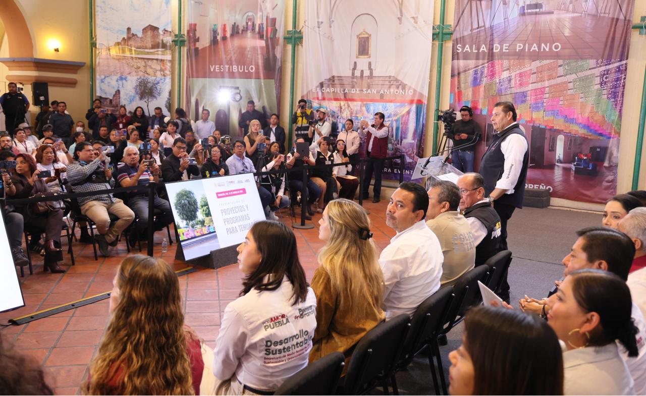 Refuerza Gobierno estatal apoyo directo a familias de Tehuacán