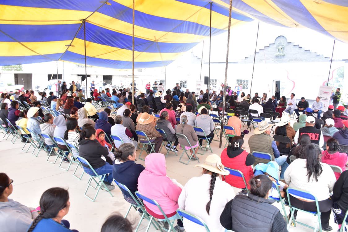 Gobierno estatal acerca servicios a comunidades