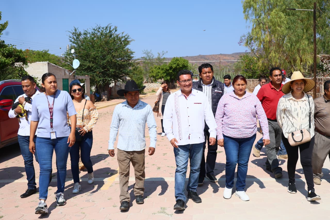Pável Gaspar impulsa obras comunitarias en la Mixteca poblana_foto2