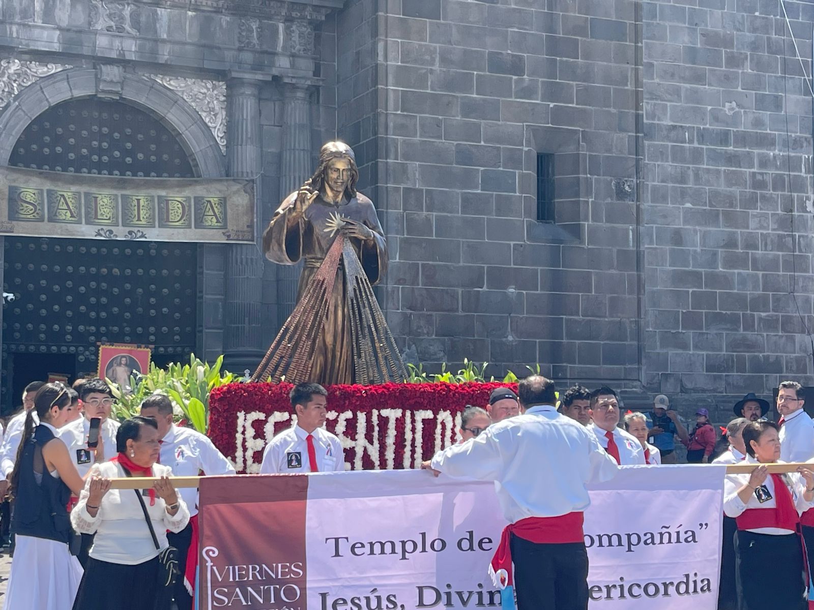 Procesión de Viernes Santo reúne a 195 mil