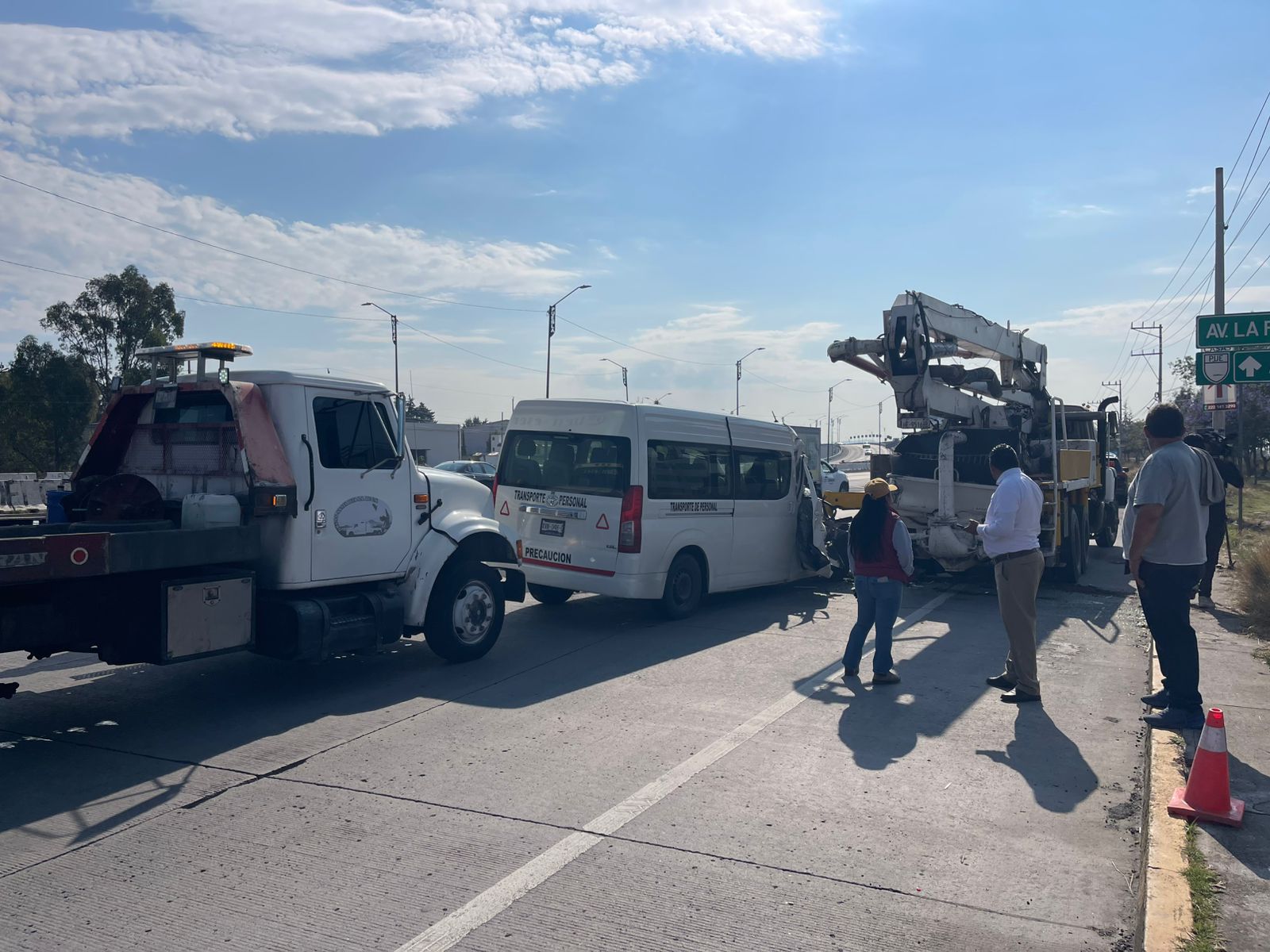 Choque en Periférico Ecológico sin lesionados