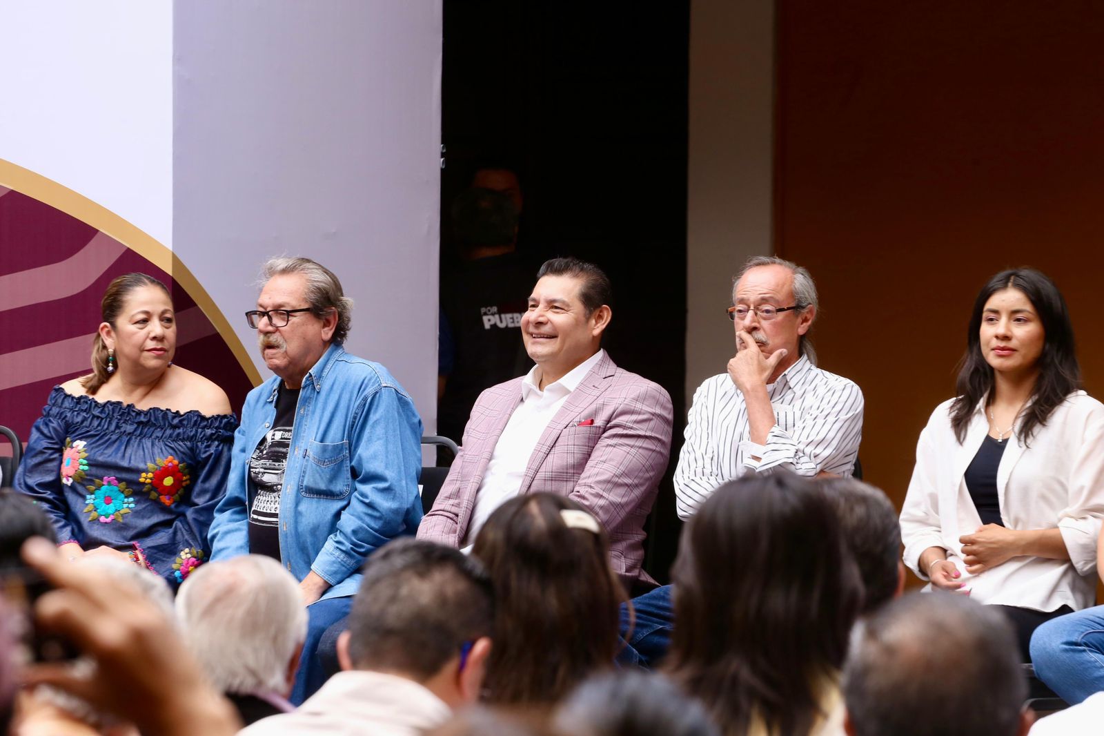 Puebla impulsa lectura y arte con 20 mil libros