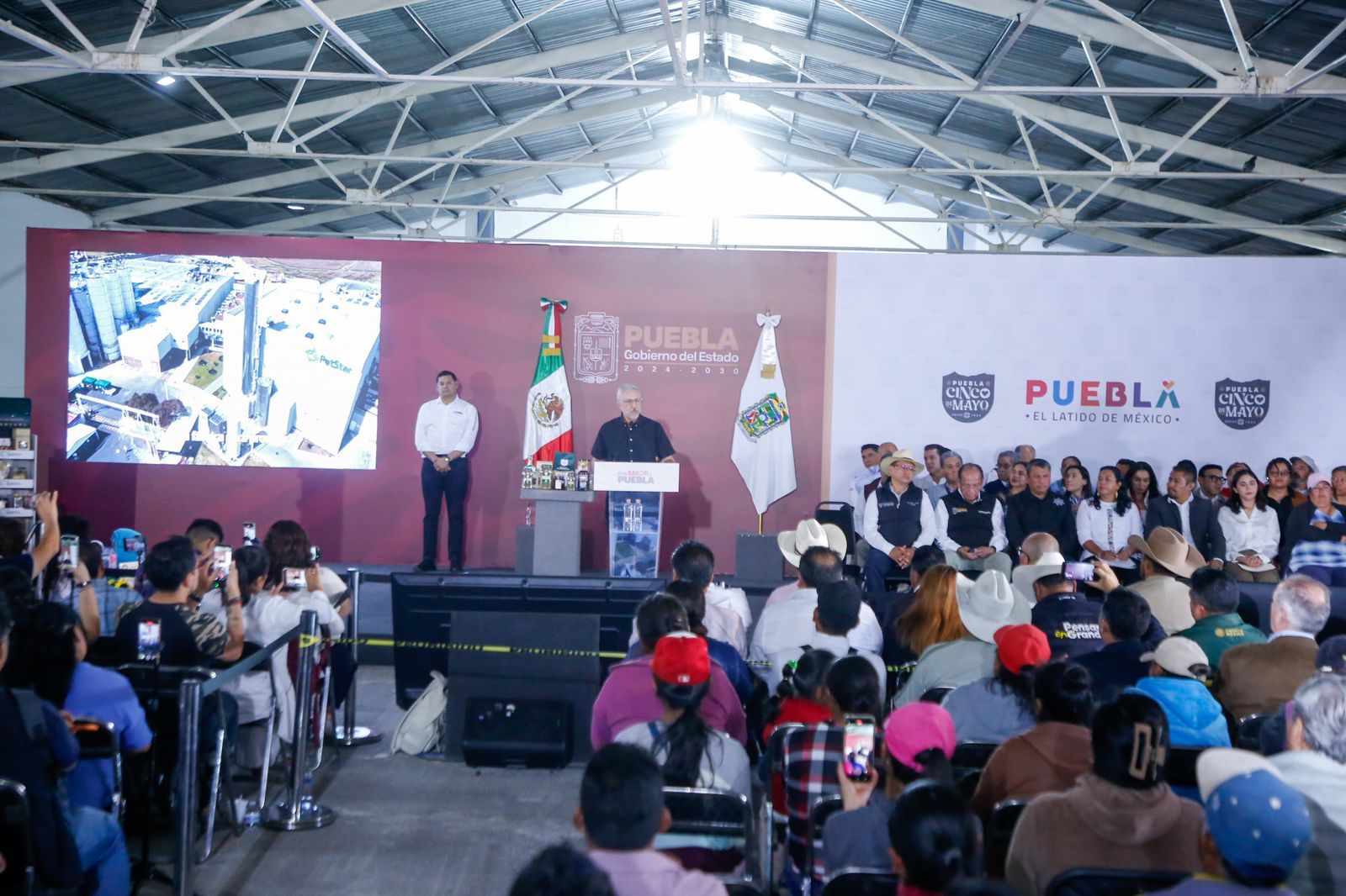 Impulsan obra comunitaria en los 217 municipios