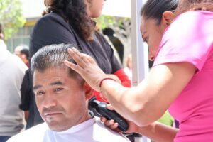 SEDIF acerca apoyos y servicios integrales a familias de Tehuacán 