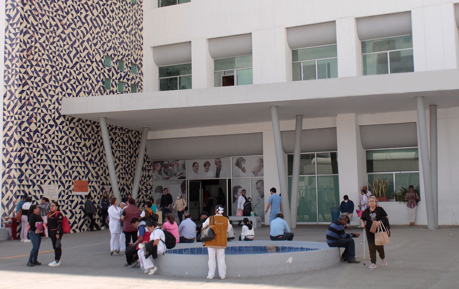 Avanza ISSSTEP en pensiones y mejora hospital