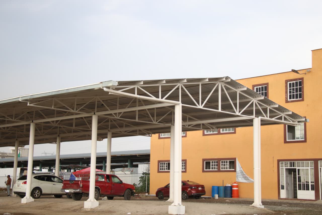 Mercado de las Flores renace gracias a Obra Comunitaria