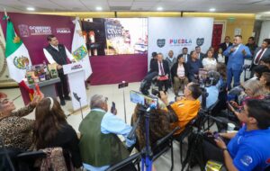 Puebla fortalece apoyo a migrantes con casas de representación
