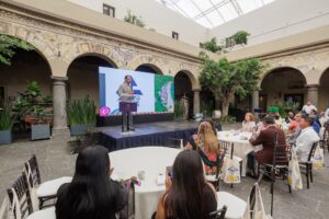 Puebla impulsa promoción turística con nuevo enlace aéreo a Huatulco