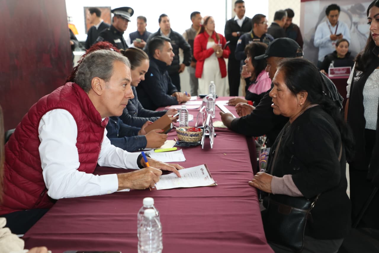 Día del Pueblo” acerca soluciones y atención a vecinos de Totimehuacán gente
