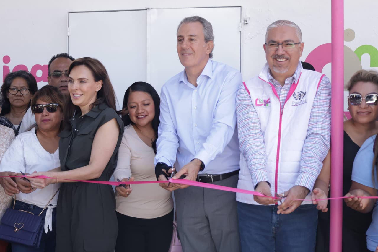 Inauguran la primera Unidad Médica Imparable en Puebla Capital autoridades