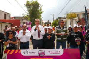 Obra de pavimentación en la colonia Ampliación Constitución Mexicana en Puebla capital
