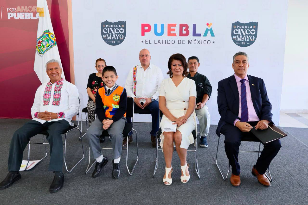 Alumno poblano crea Patrulla Antibullying escolar